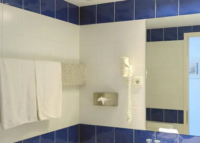 Blaumar By Fimedhotels (adults Only) 3* カダケス